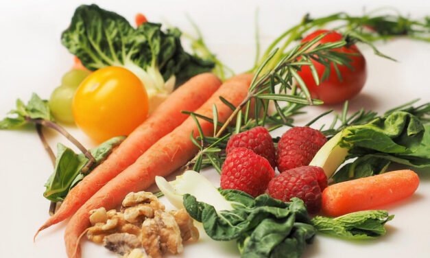 Healthy Travel Snacks Quick & Easy Food 2 Go